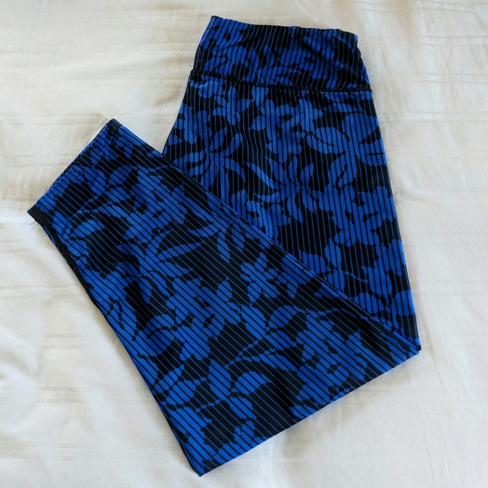 Capri Leggings up
